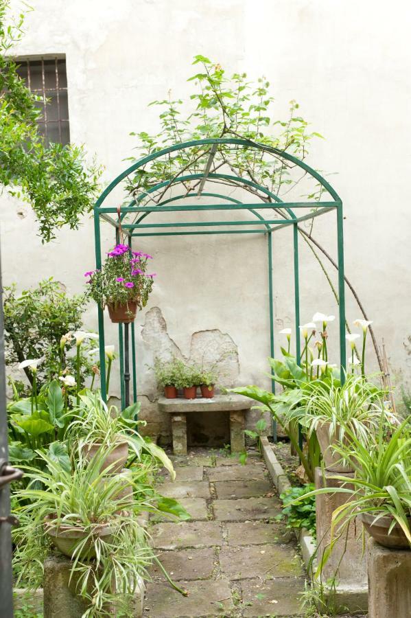 Casa D'Artista Suite & Garden Lecce Exterior photo